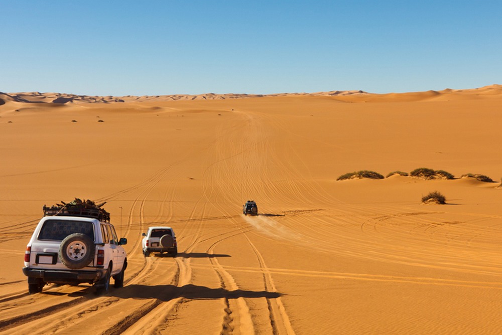 Merzouga 4x4 tour offroad Adventure in Erg chebbi dunes